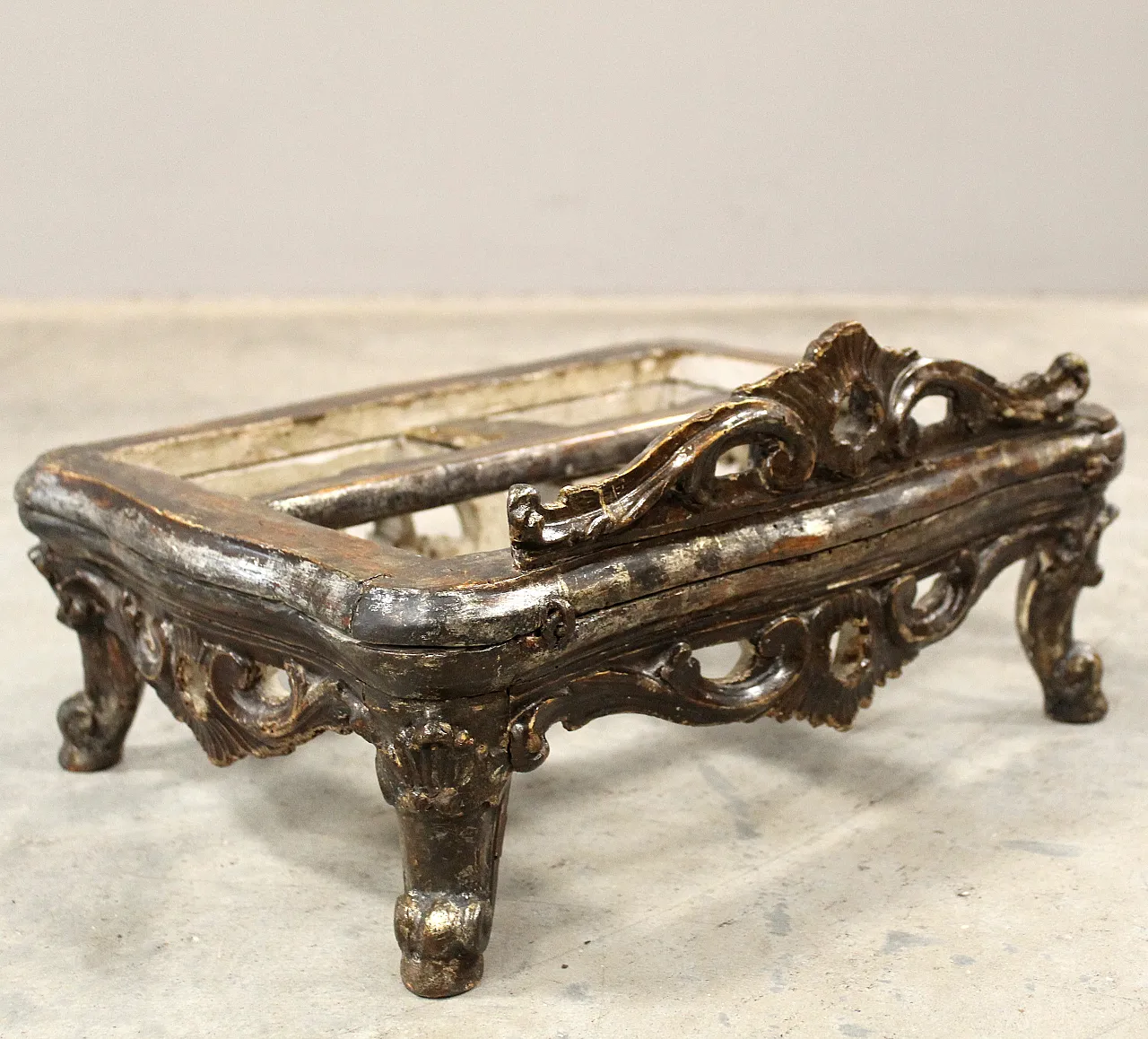Louis XV table lectern in lacquered wood, 18th century Italy 3
