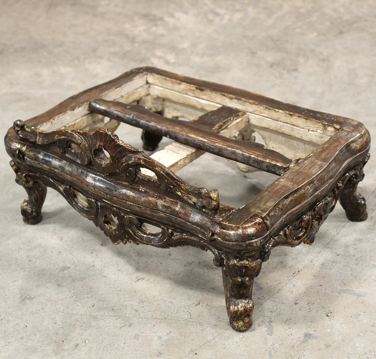 Louis XV table lectern in lacquered wood, 18th century Italy 9