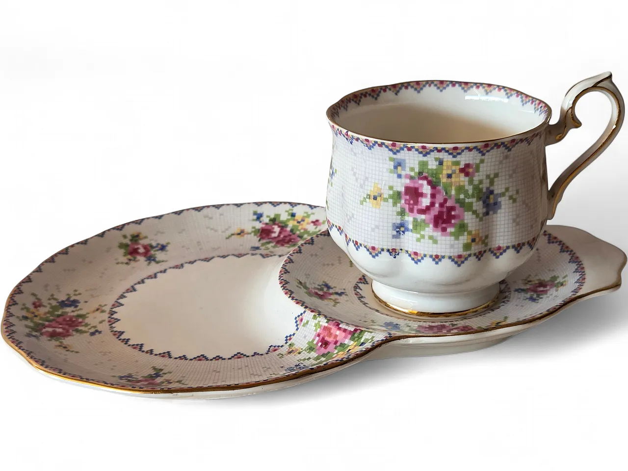 Petit Point tea set in porcelain by Royal Albert, 1960s 5