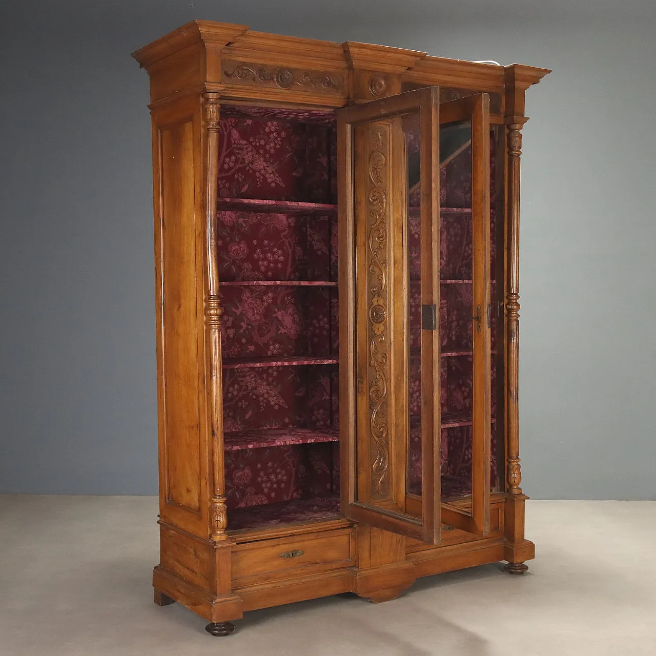 Walnut display cabinet with glass doors, late 19th century 3