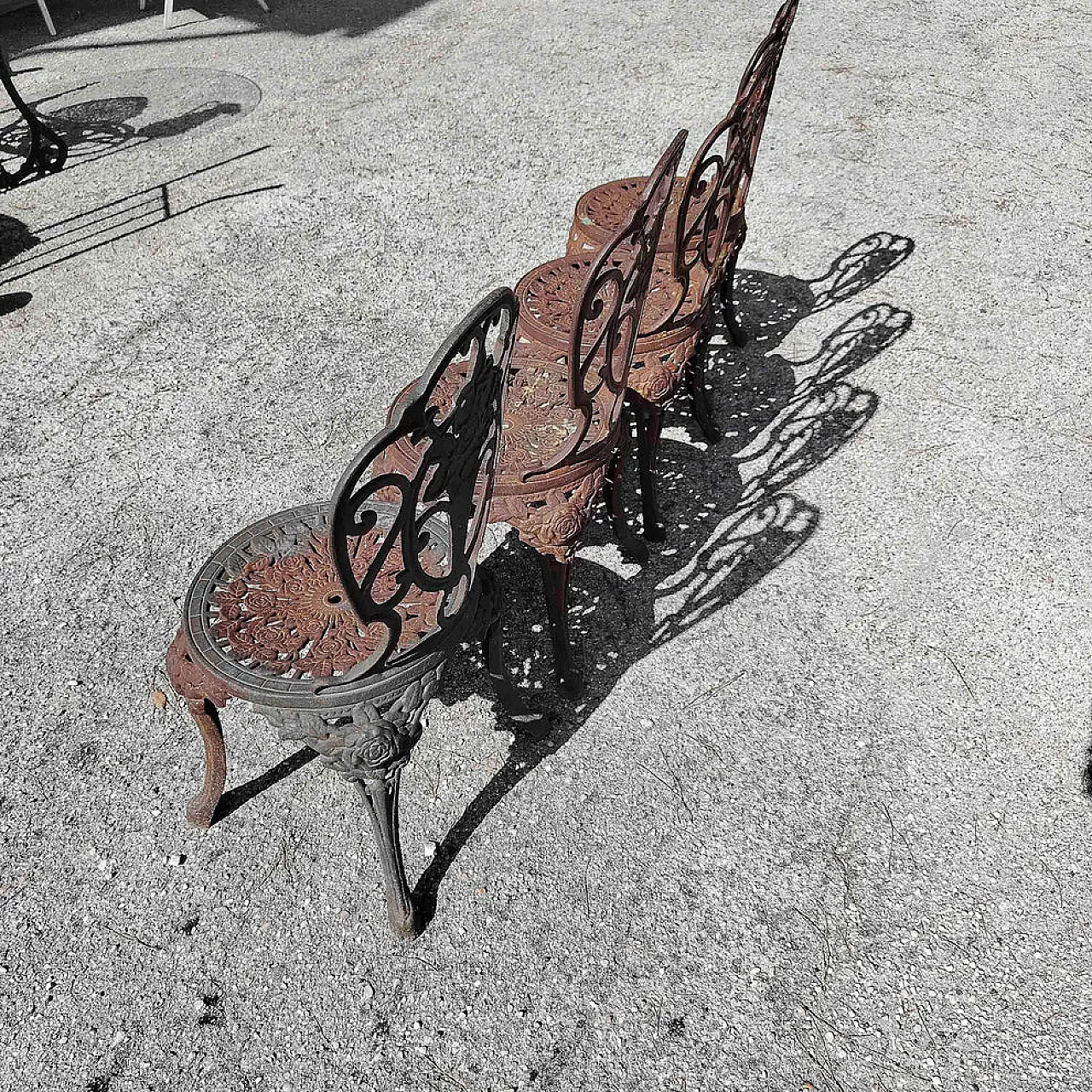 Garden table with cast iron chairs, 20th century 6