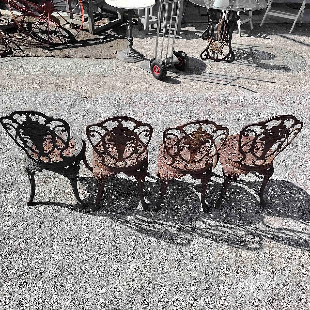 Garden table with cast iron chairs, 20th century 8