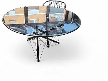 714 round table by T. Waddell and 4 Flynn chairs by G. Rinaldi, 1970s