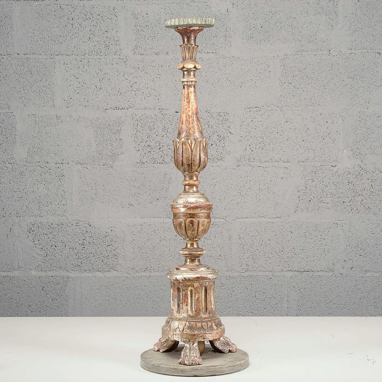 Lacquered wooden candlestick with marble base, 19th century 4