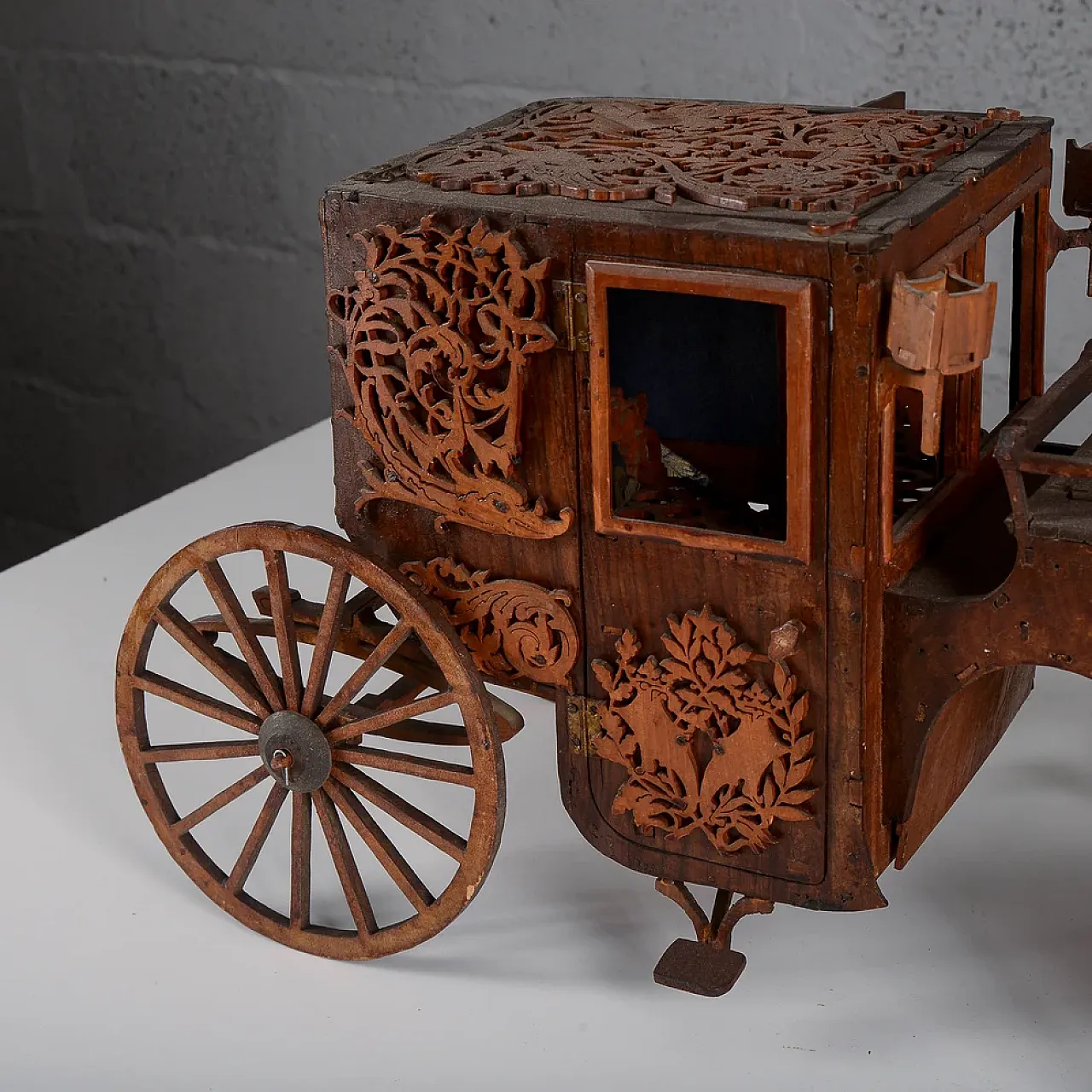 Wooden cigarette carriage, mid-20th century 8