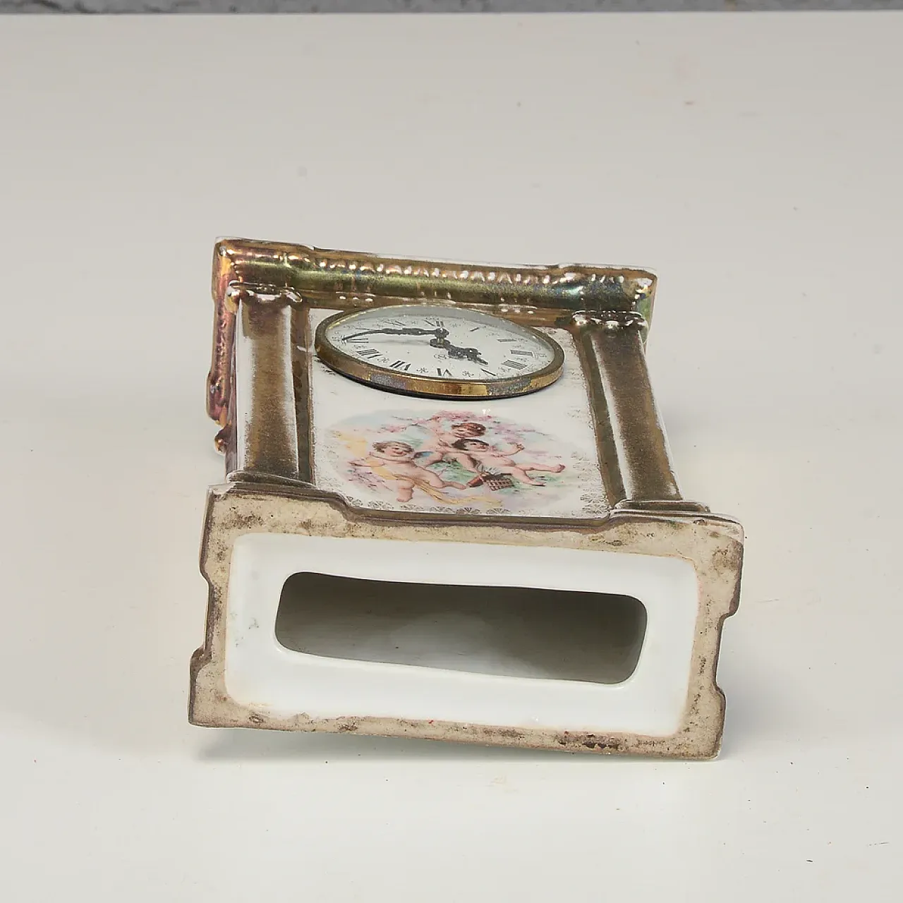 Lacquered ceramic side clock, 19th century 5