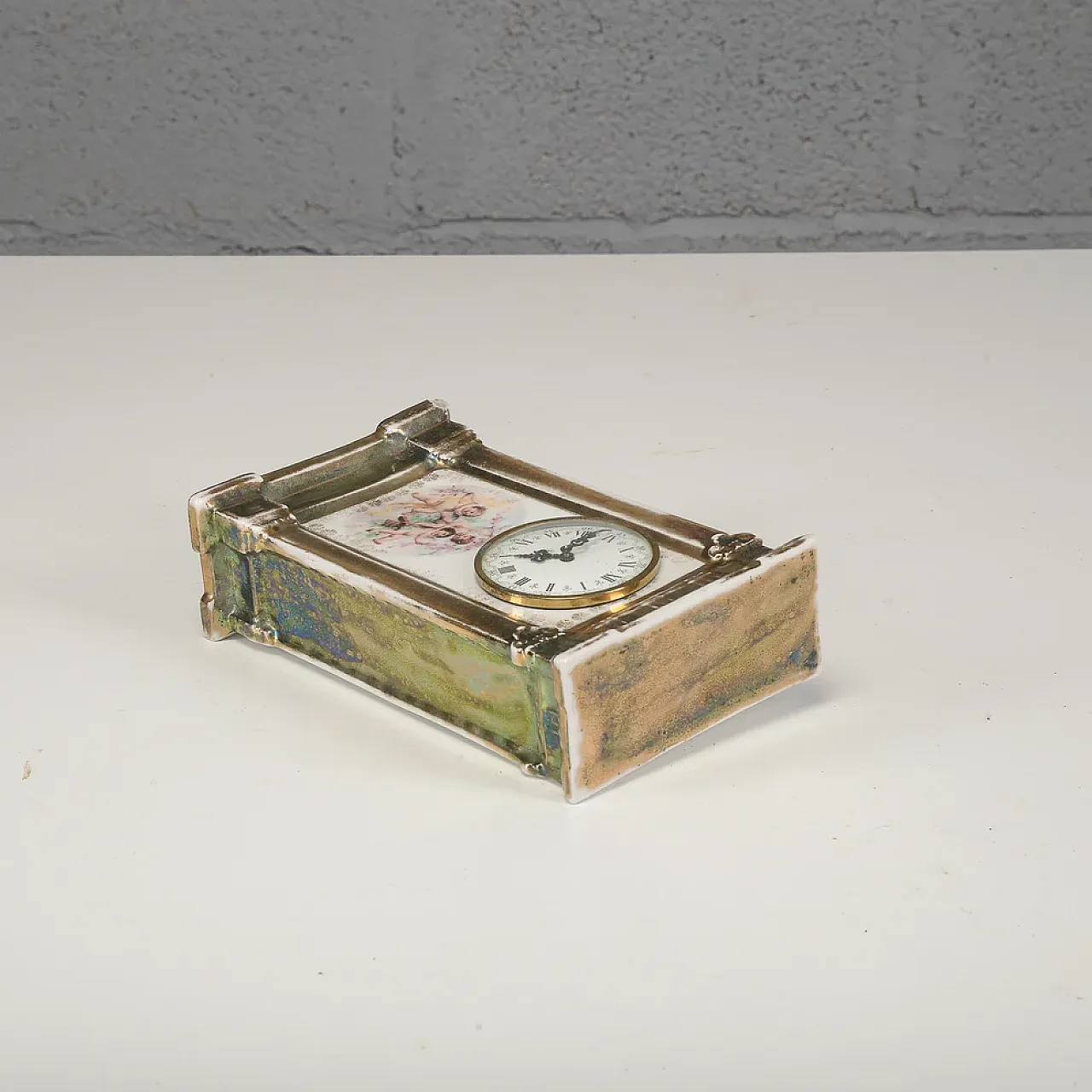 Lacquered ceramic side clock, 19th century 6