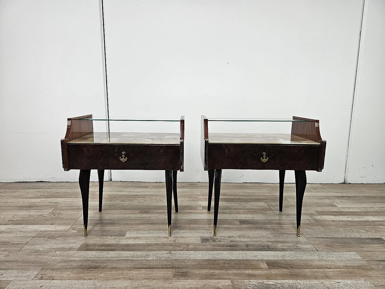 Pair of Mid-Century Mahogany Nightstands with Glass Top, 1960s 1