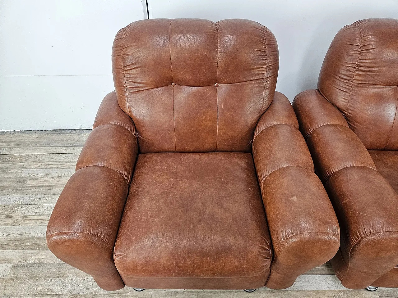 Pair of brown leather armchairs, Italian design, 1970s 6