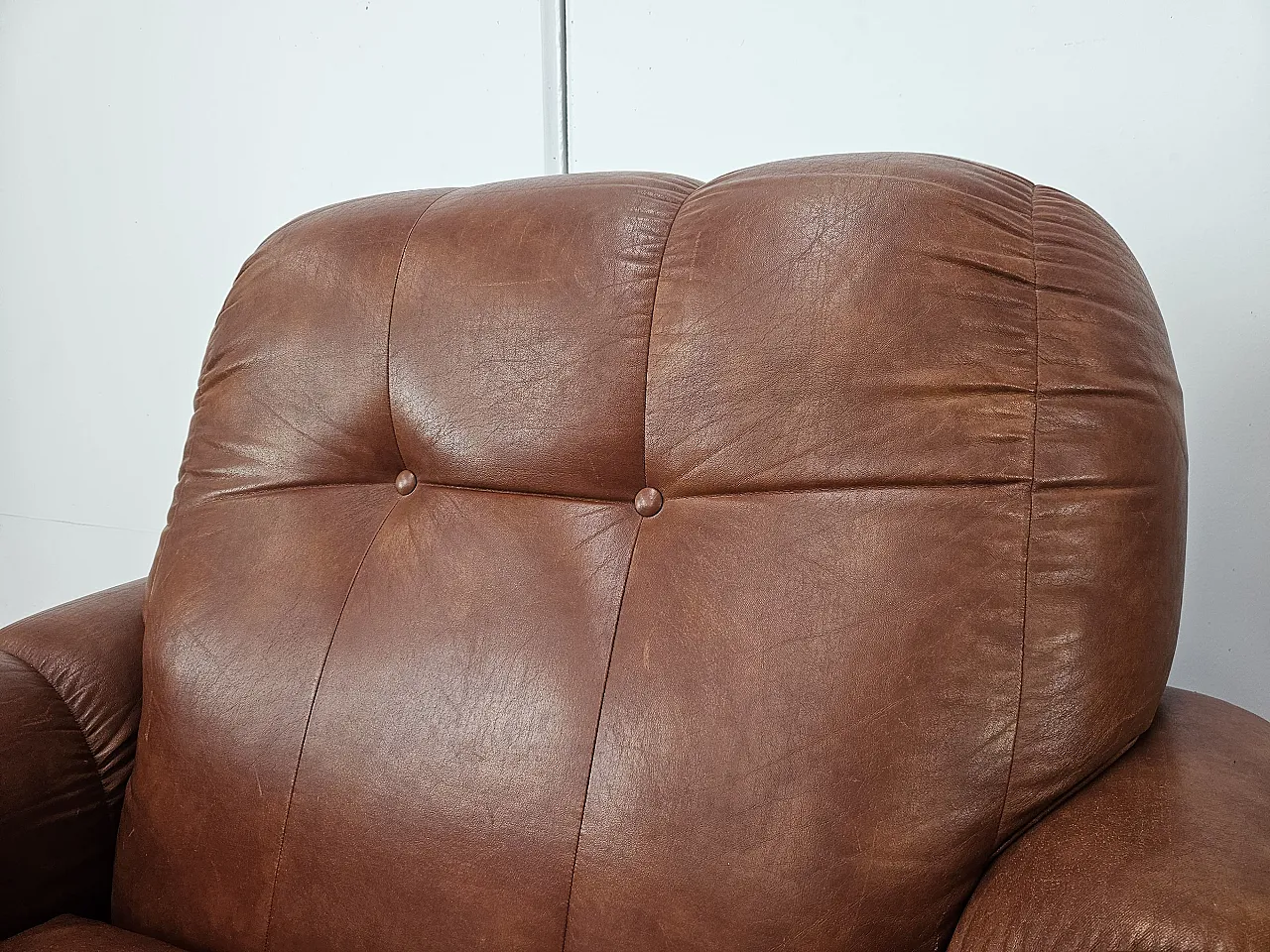 Pair of brown leather armchairs, Italian design, 1970s 8