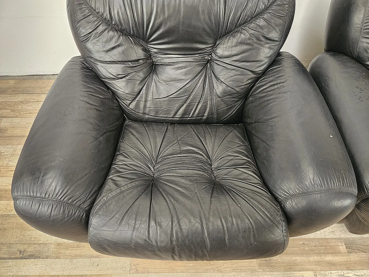 Black leather club chairs 7