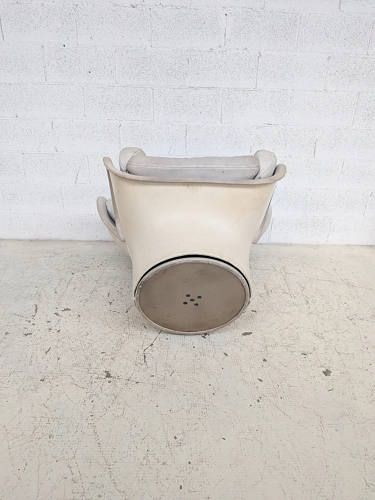 Elda white leather armchair by Joe Colombo for Comfort 60s 9