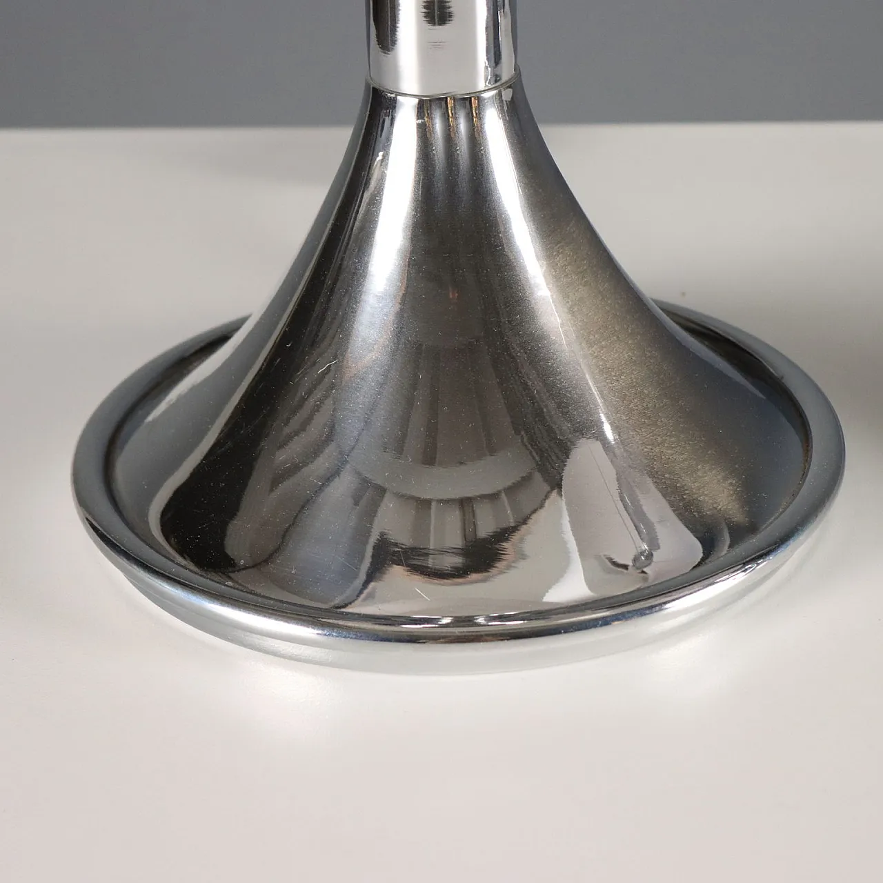 Chrome metal table lamps, late 20th century 7