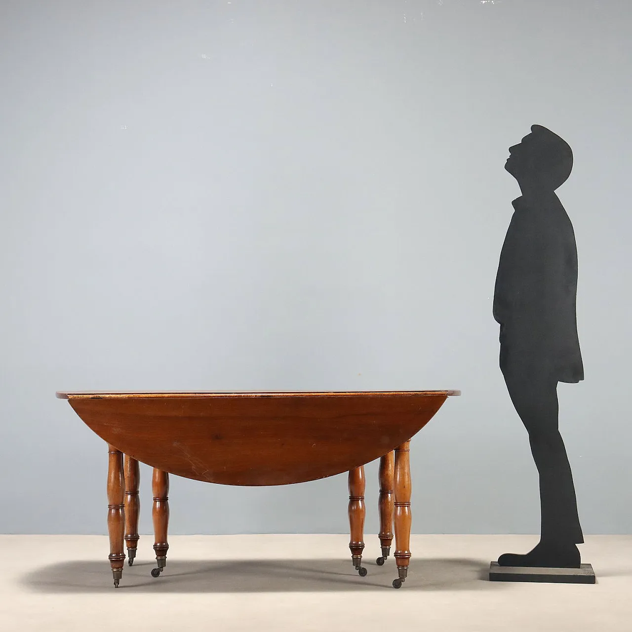 Extendable table with walnut slats, 19th century 2