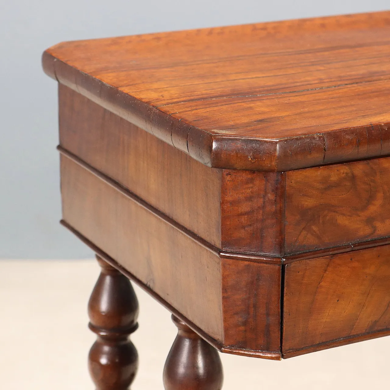 Louis Philippe walnut work table, 19th century 6