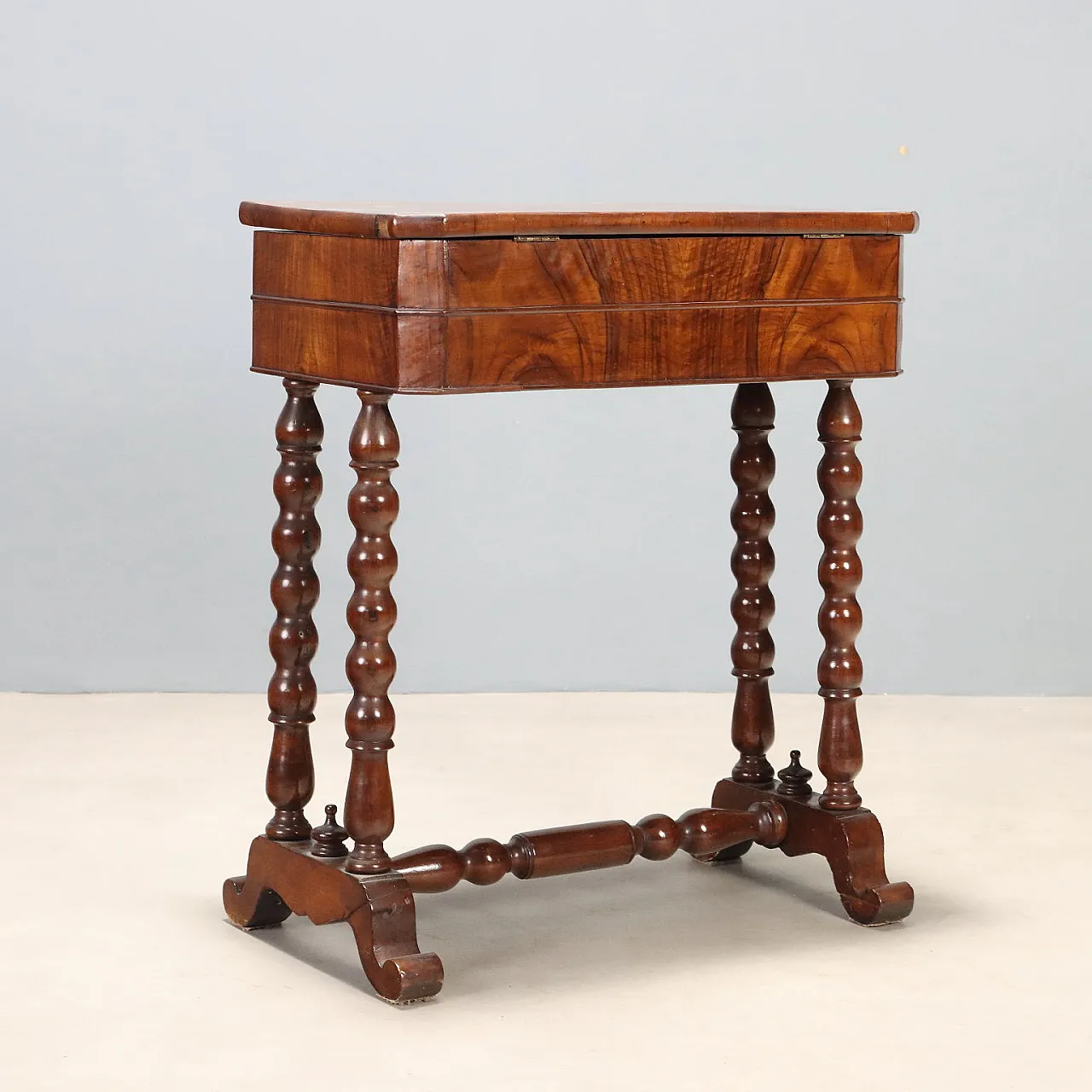 Louis Philippe walnut work table, 19th century 10