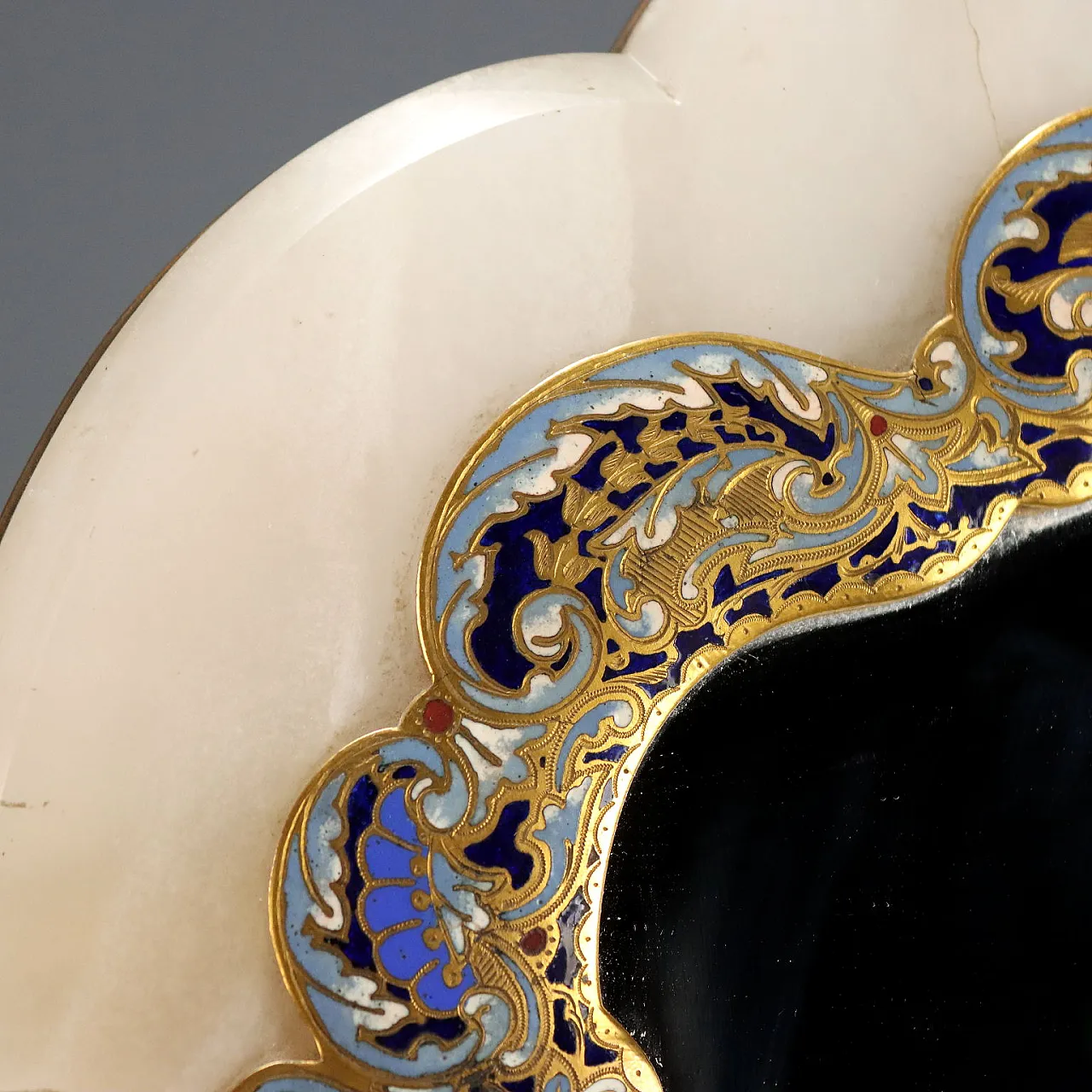 Champleré and Ormolu table mirror, 20th century 3