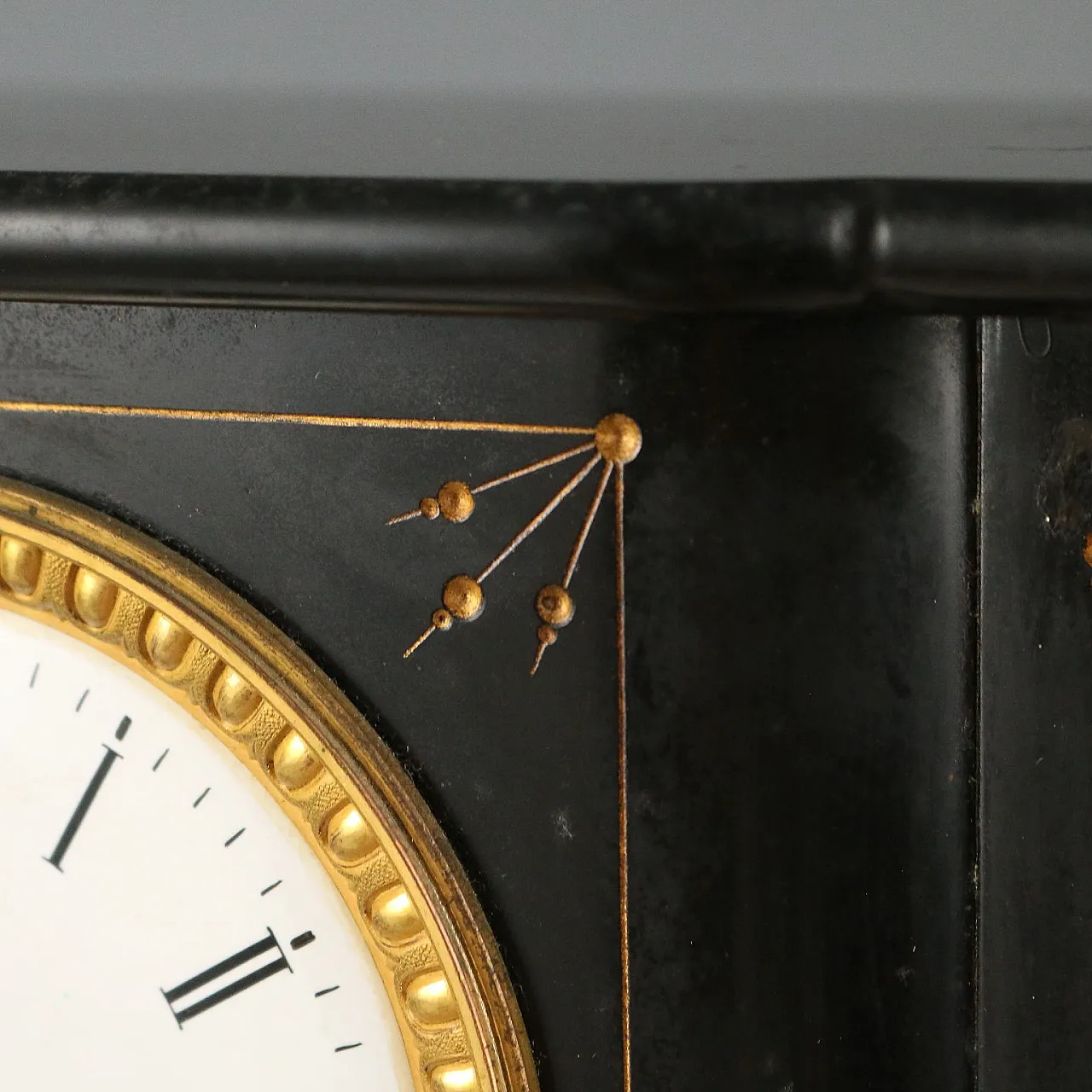 Black marble table clock, 20th century 6
