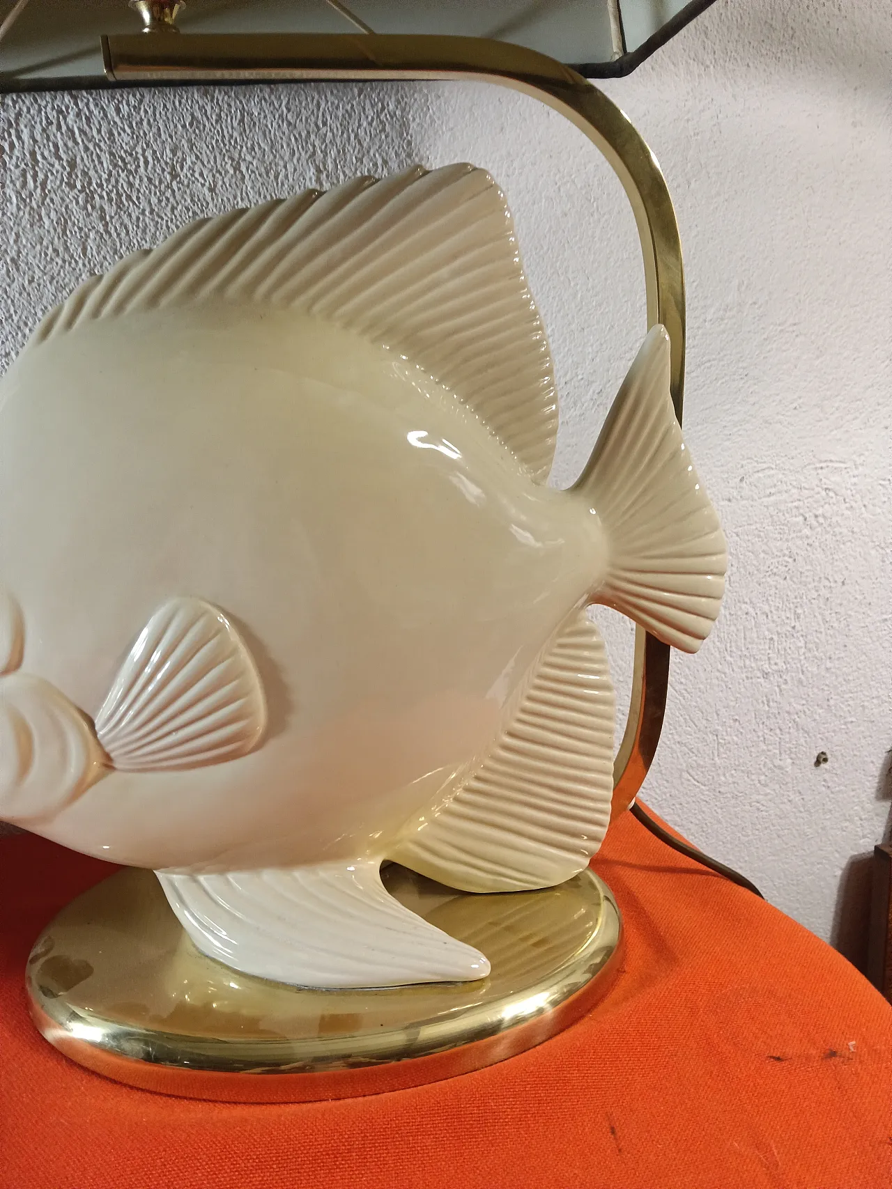Fish-shaped lamp attributed to Giulia Mangano, 80s 2