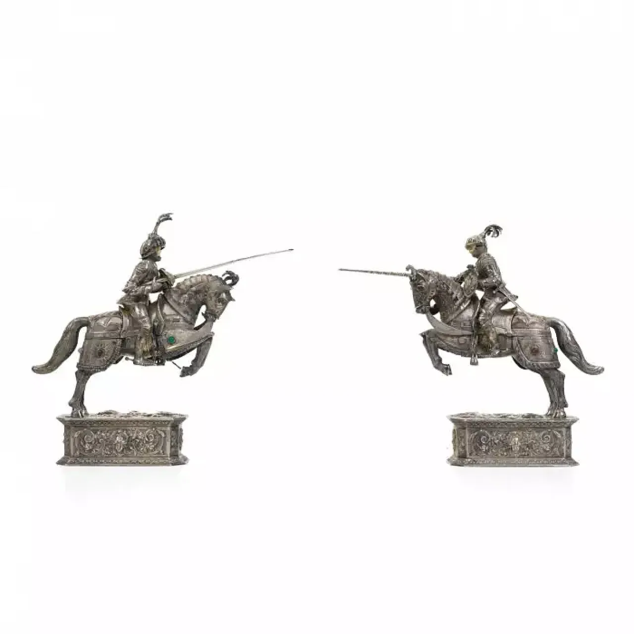 Coppia di sculture in argento, fine '800 1