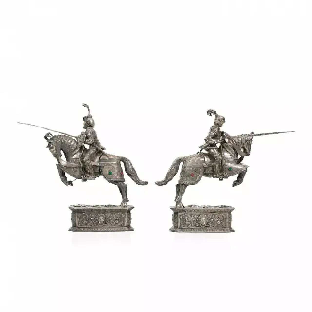 Coppia di sculture in argento, fine '800 4