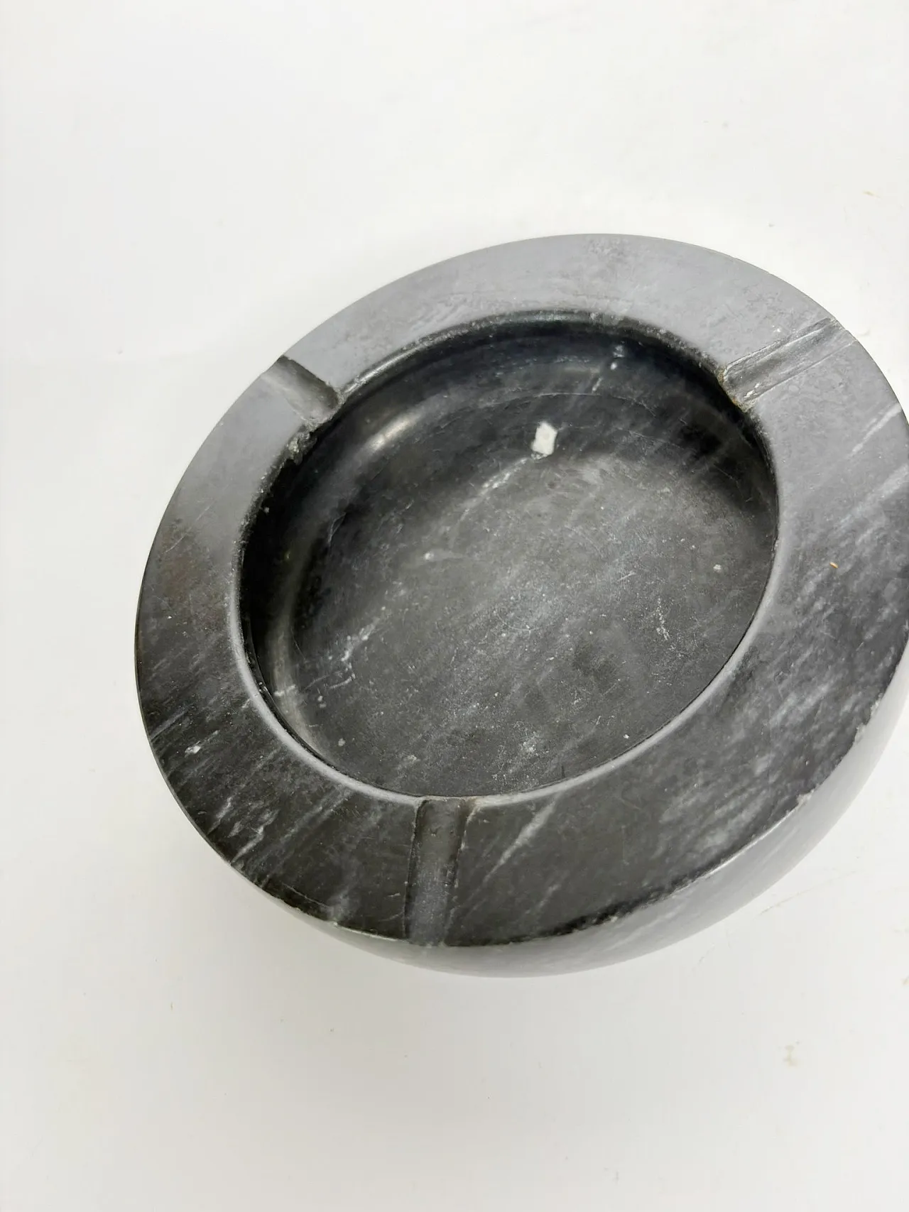 Posacenere in marmo nero, anni '70 9