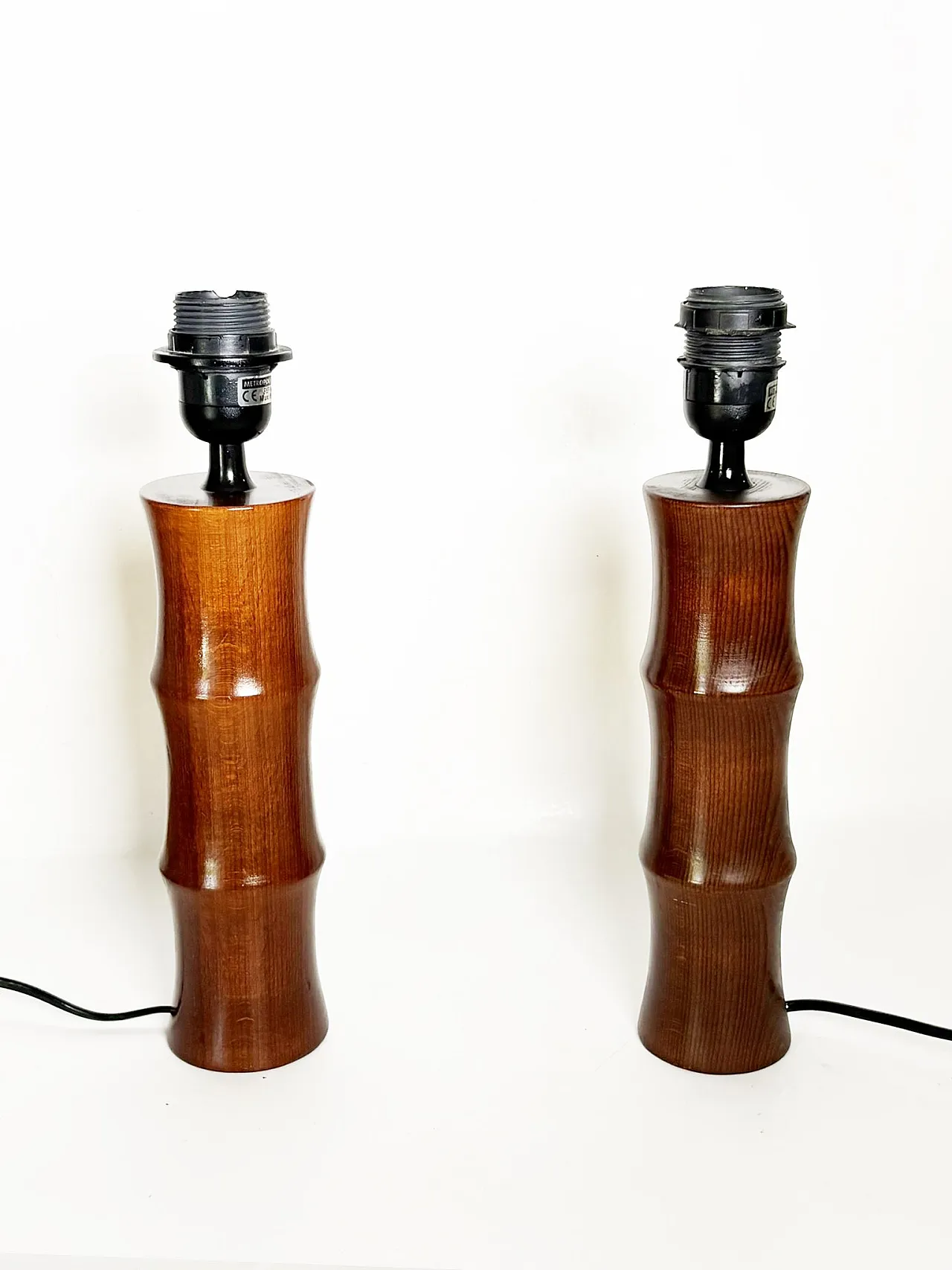 Coppia di lampade da tavolo cilindriche in legno, anni '90 3