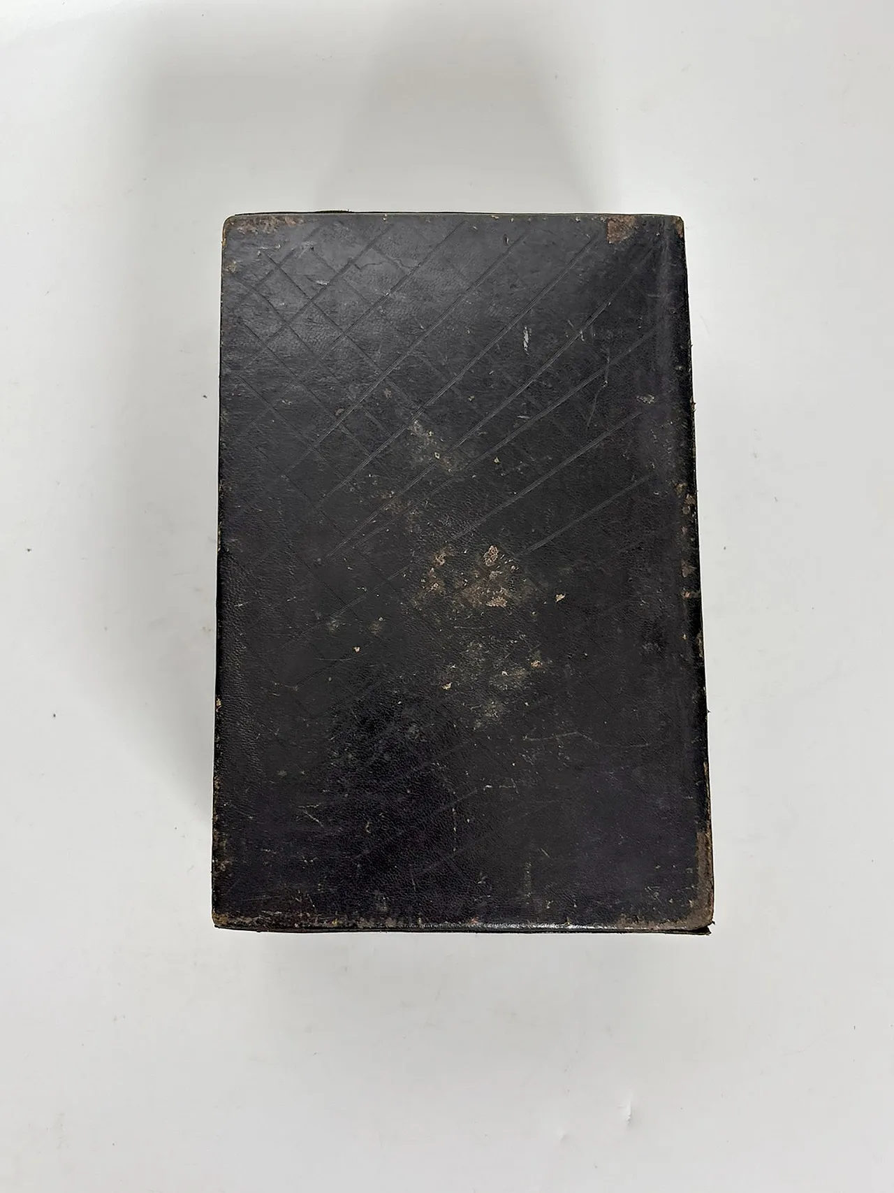Embossed black leather box, 1950s 10