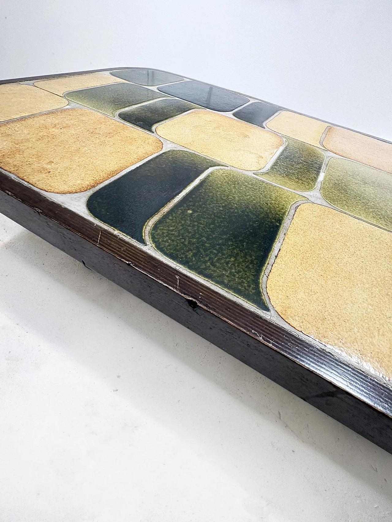 Tavolino Shogun di Roger Capron, ceramica e legno, anni ’60 11
