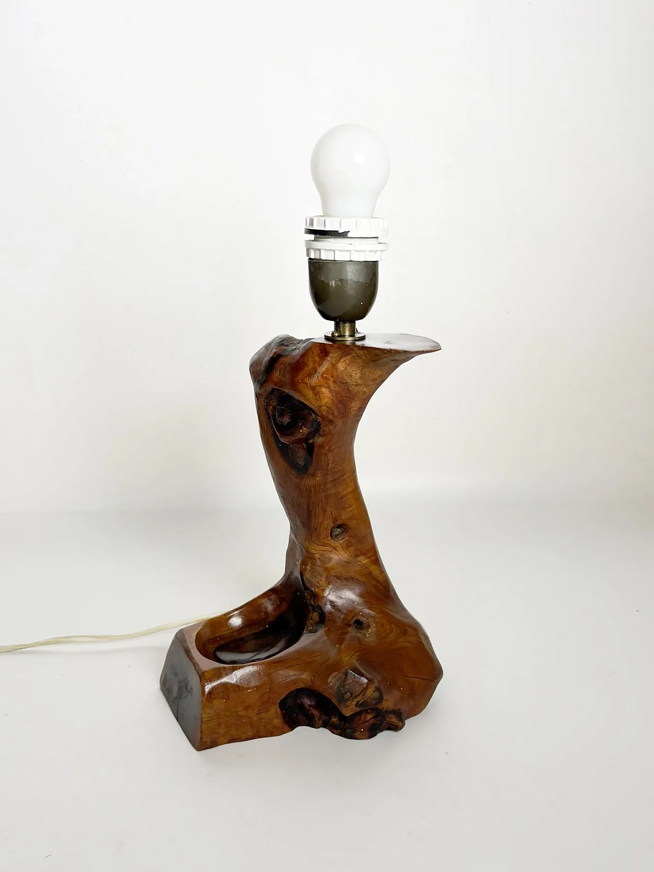 Brutalist-style olive wood table lamp, 1960s 2