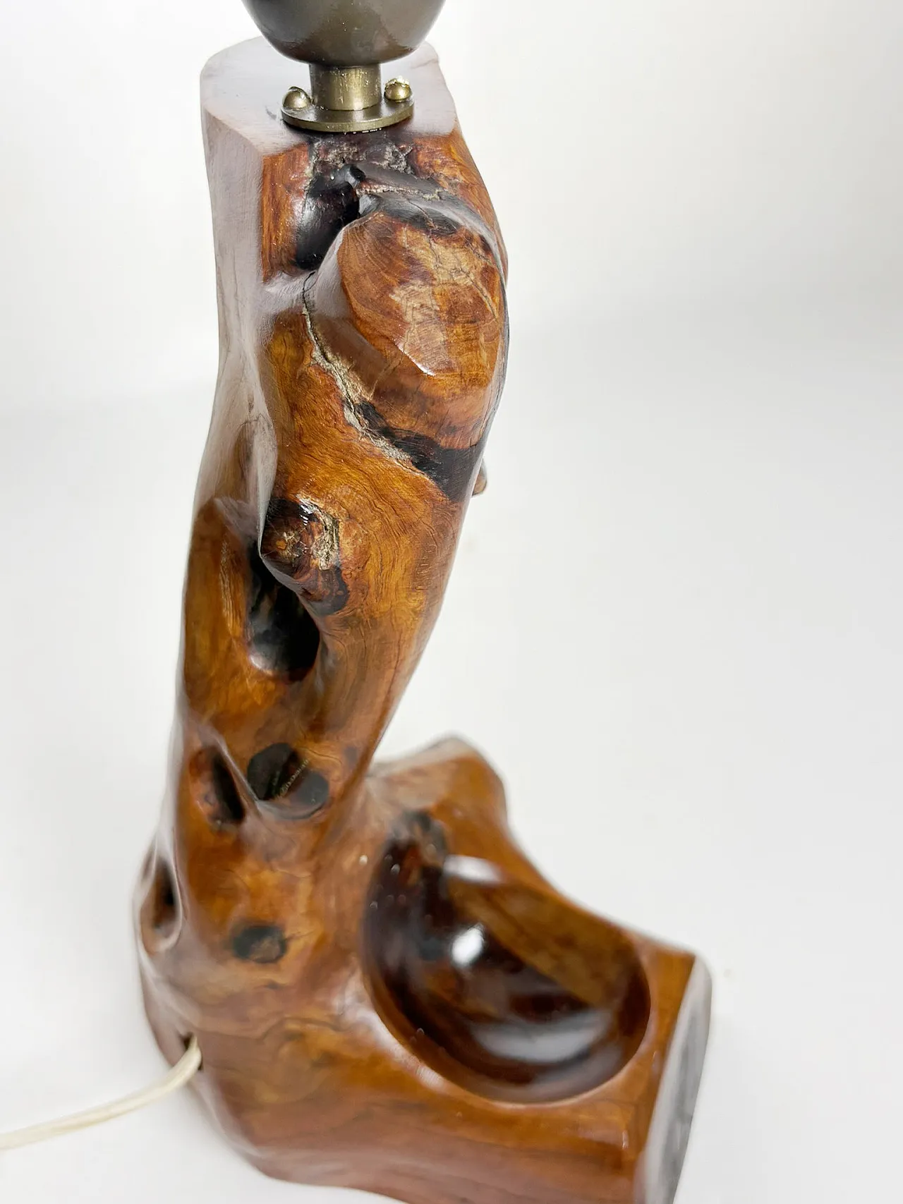 Brutalist-style olive wood table lamp, 1960s 6