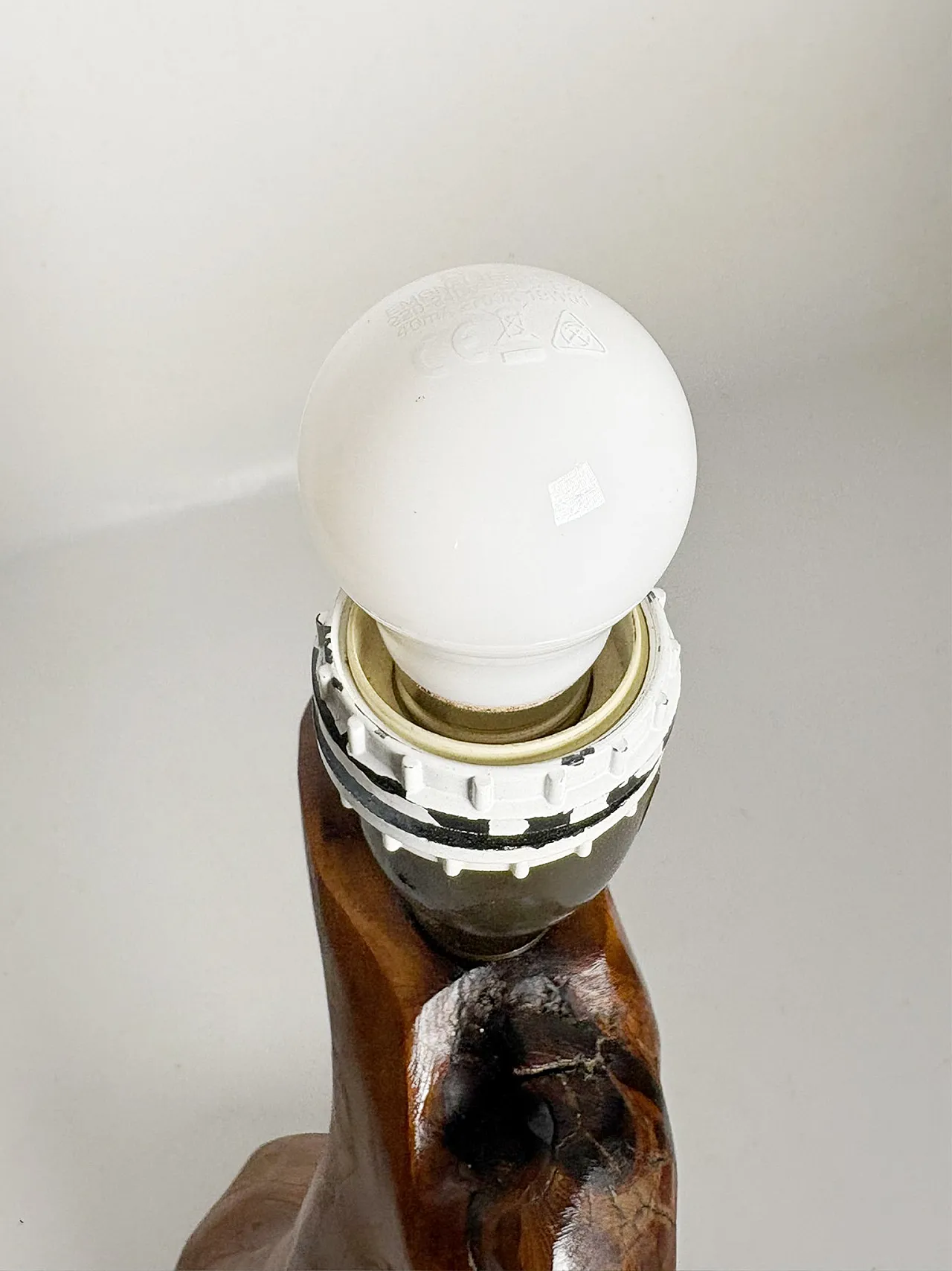 Brutalist-style olive wood table lamp, 1960s 7