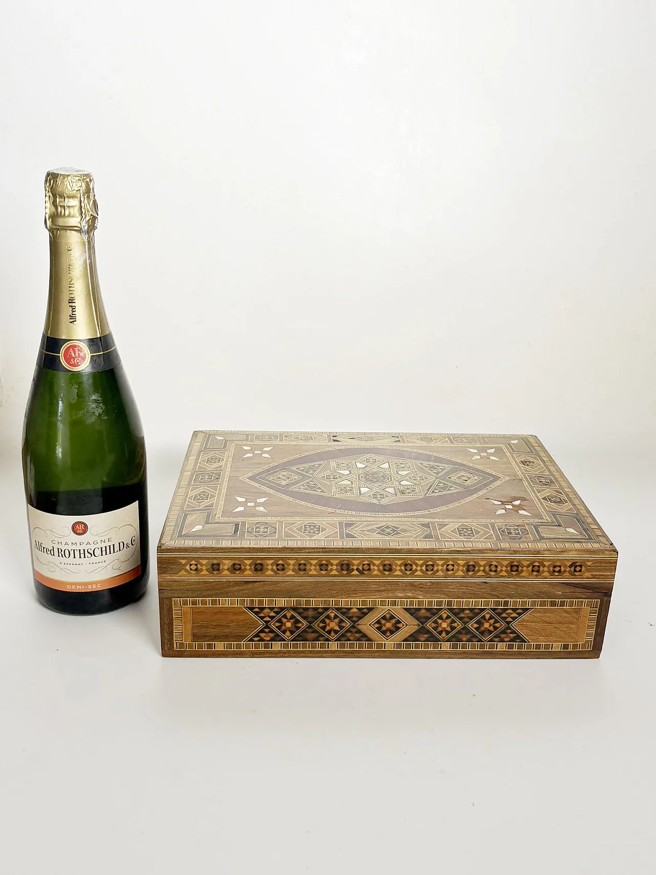 Scatola con intarsio in legno, anni ’70 3