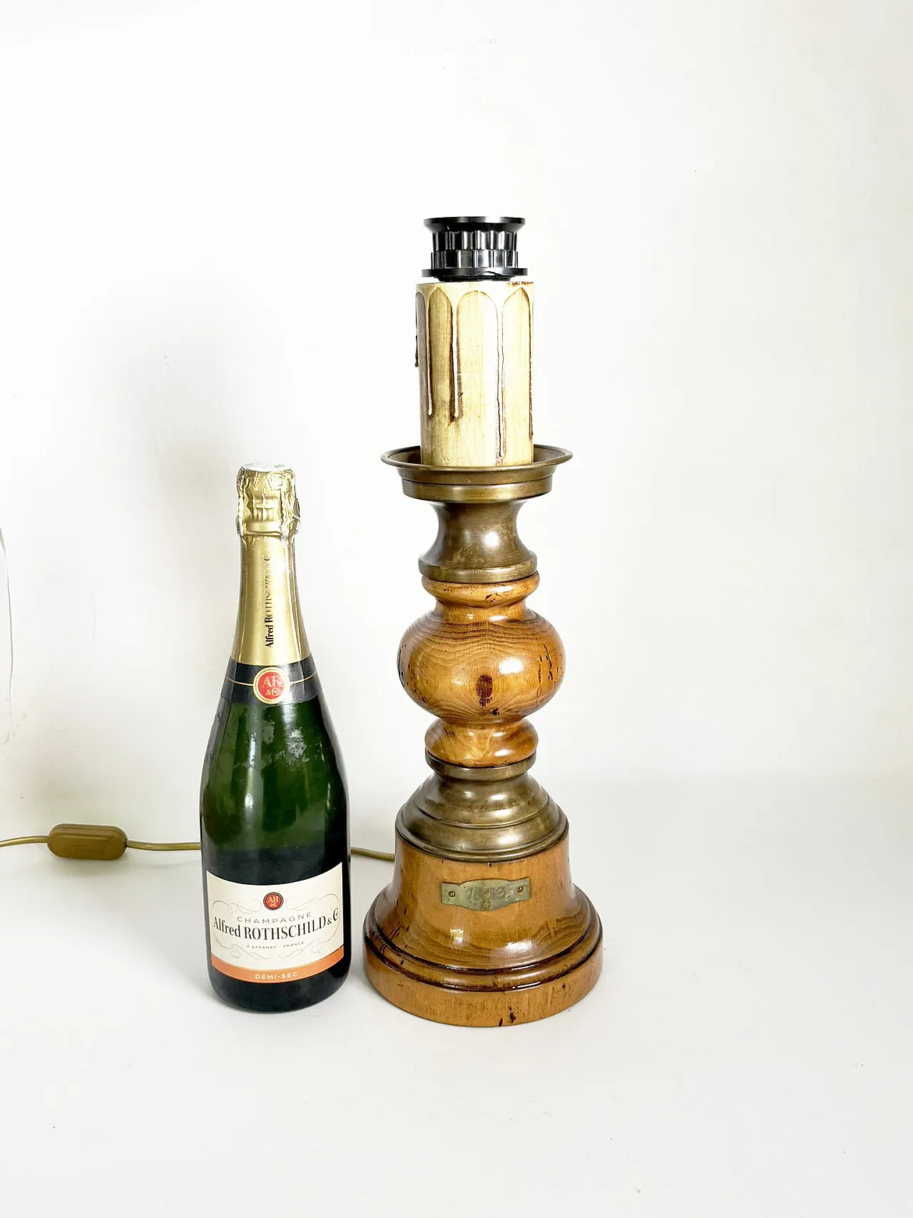 Rustic wooden table lamp, 1960s 3