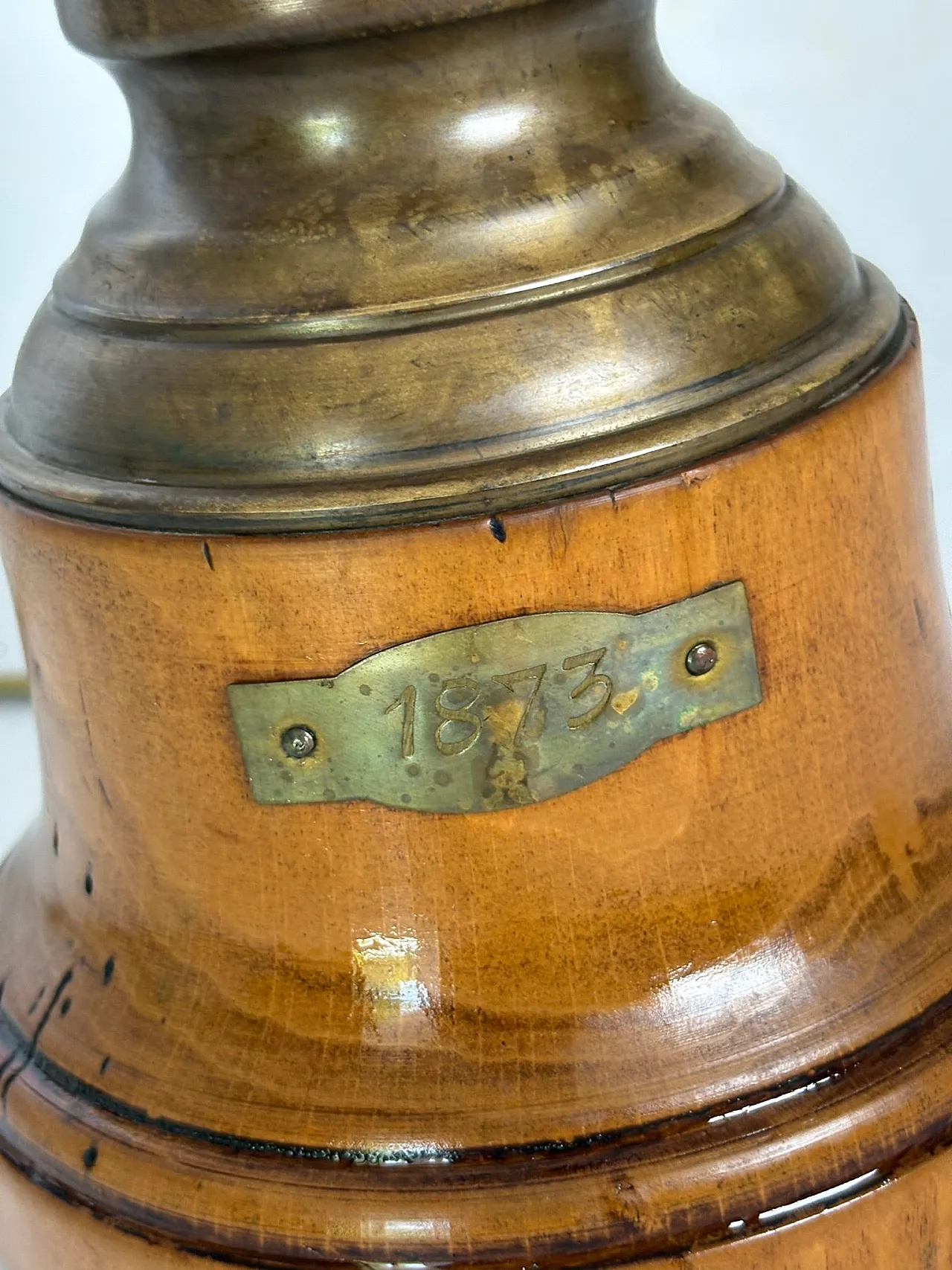 Rustic wooden table lamp, 1960s 5