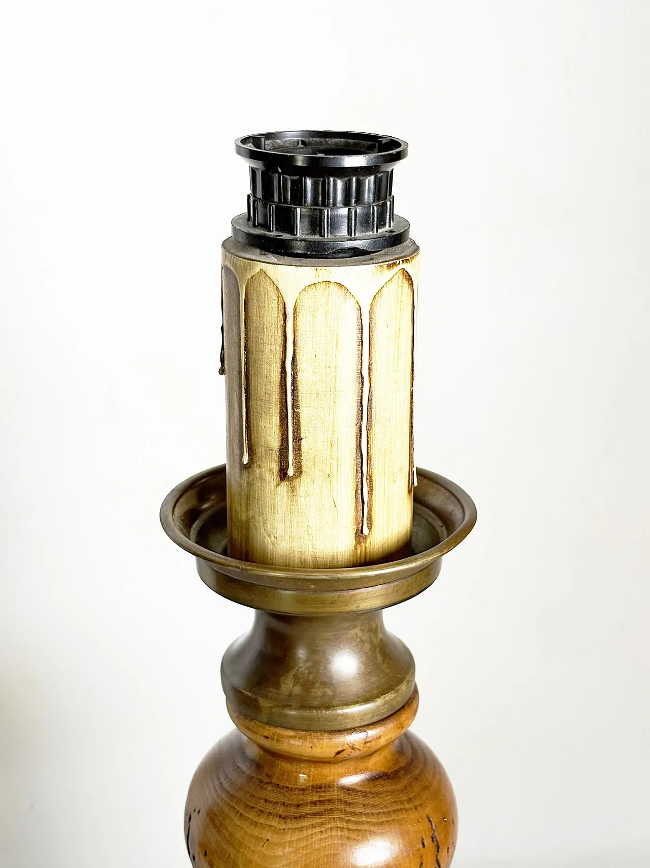 Rustic wooden table lamp, 1960s 6