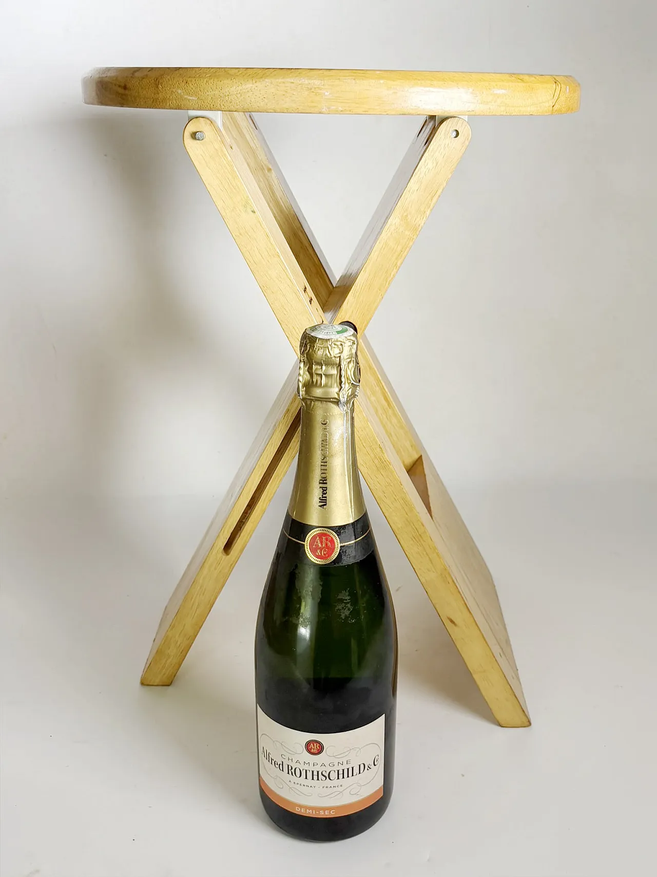 Sgabello in legno di Roger Tallon, anni '70 14