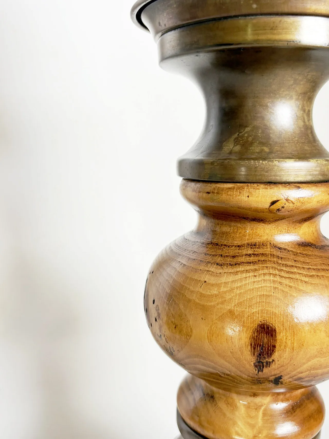 Rustic wooden table lamp, 1960s 11