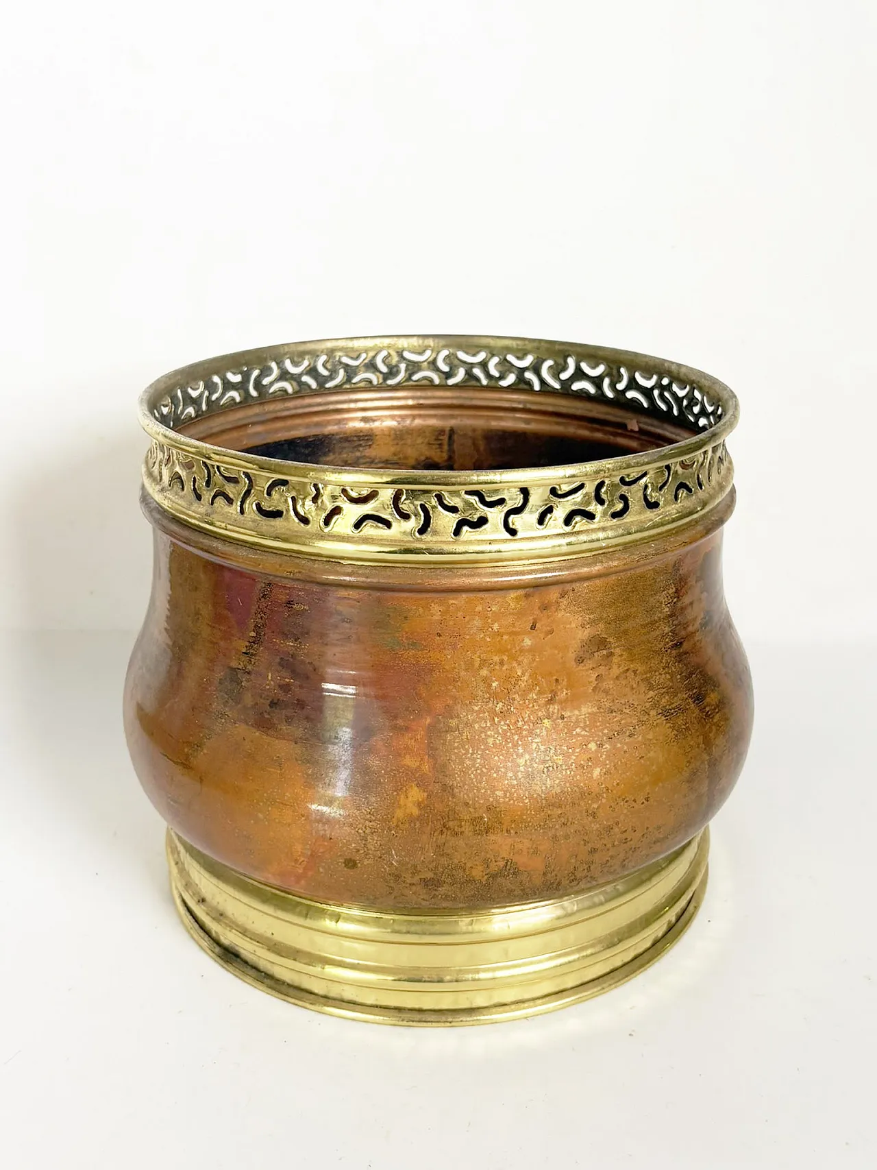 Brass and metal flower vase, 1970s 6