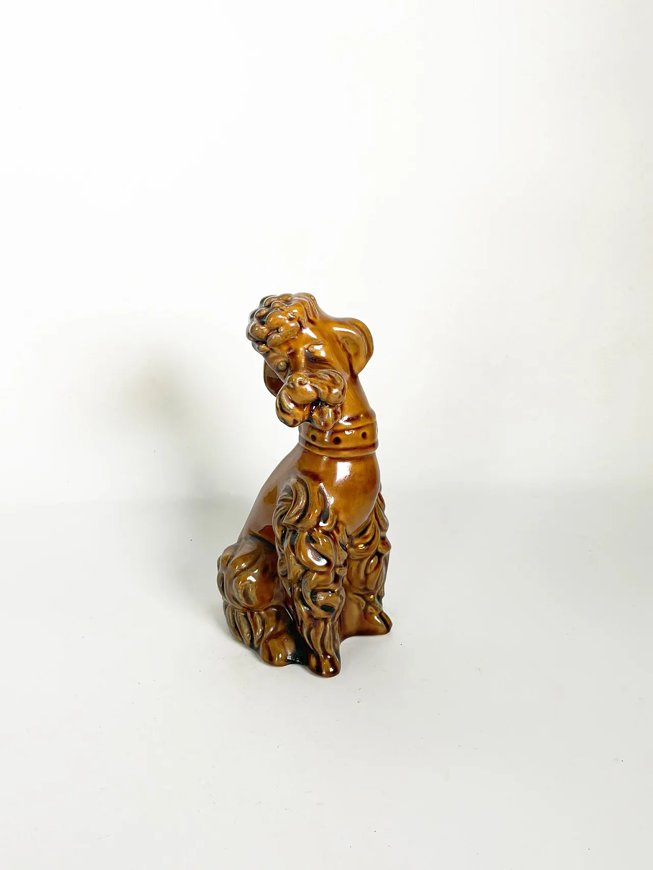 Ceramic sculpture depicting a dog, 1970s 2