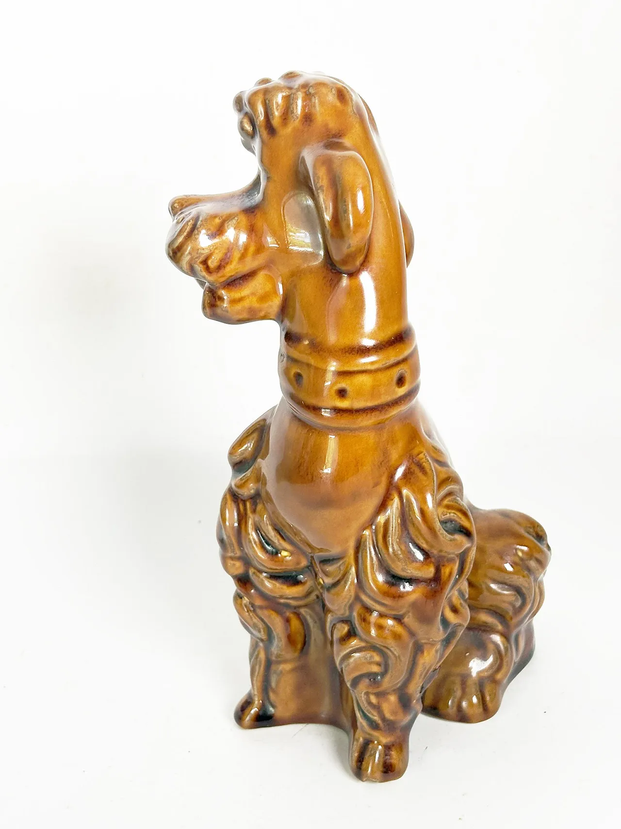 Ceramic sculpture depicting a dog, 1970s 4