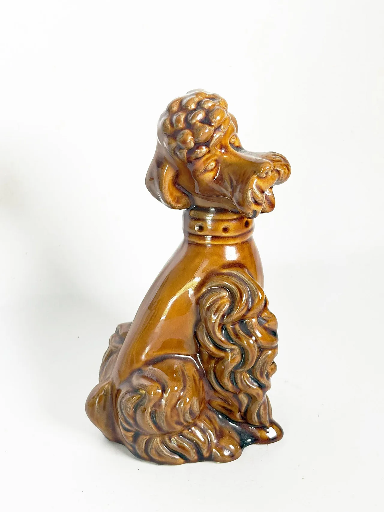 Ceramic sculpture depicting a dog, 1970s 5