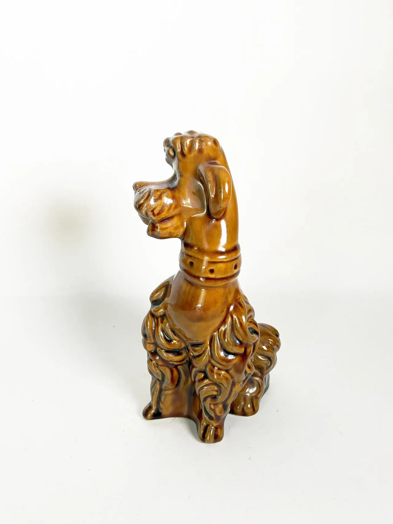 Ceramic sculpture depicting a dog, 1970s 7