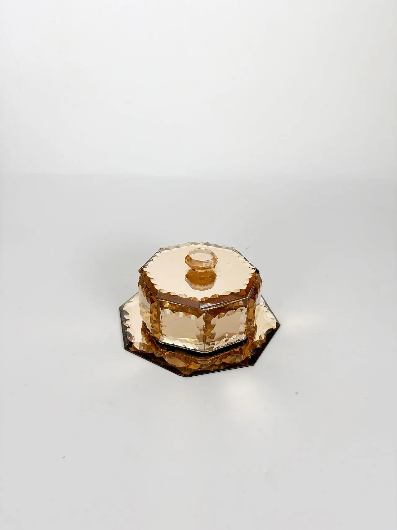 Pink-tinted glass box with saucer, Art Deco, 1940s 2