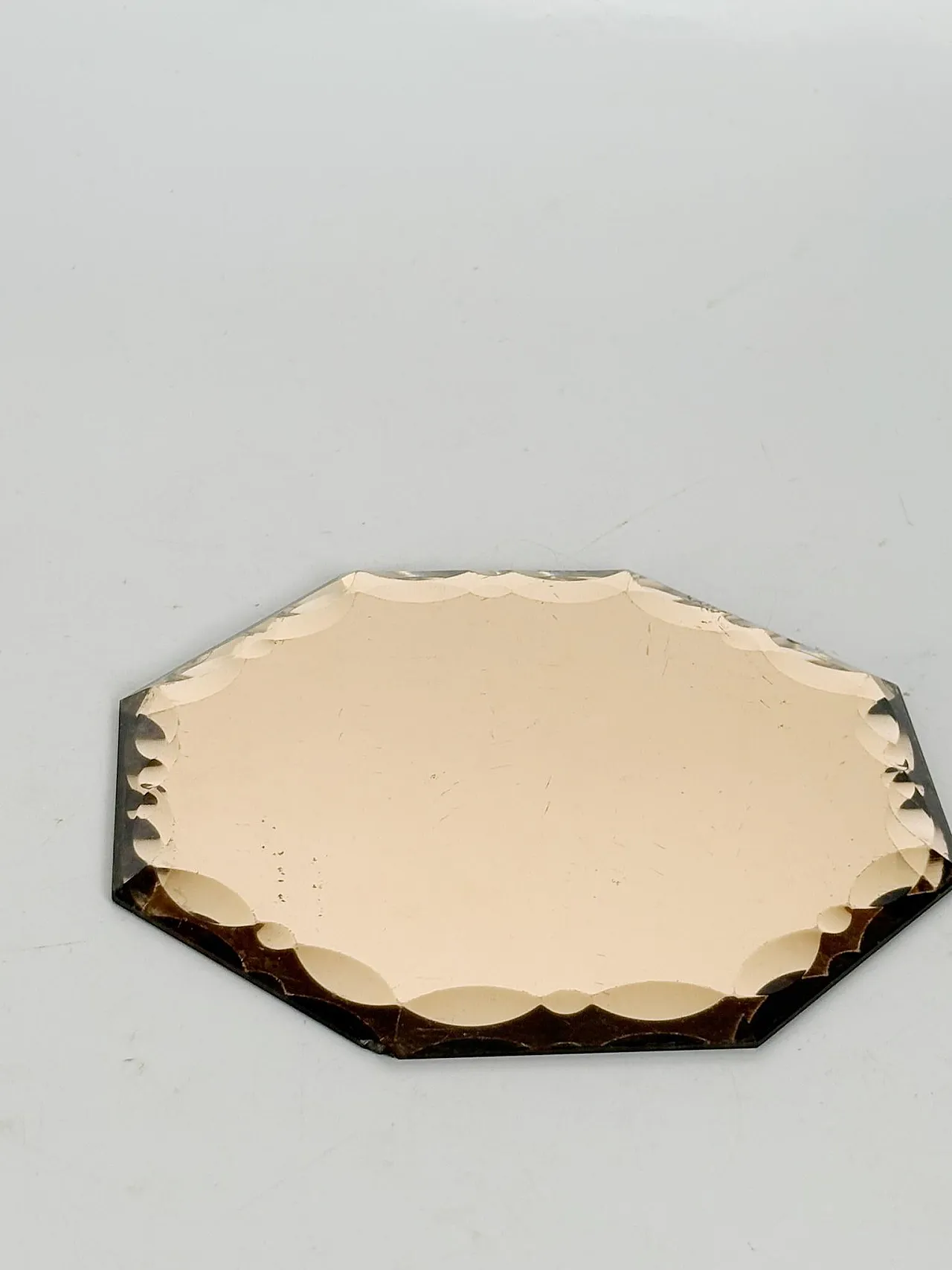 Pink-tinted glass box with saucer, Art Deco, 1940s 10