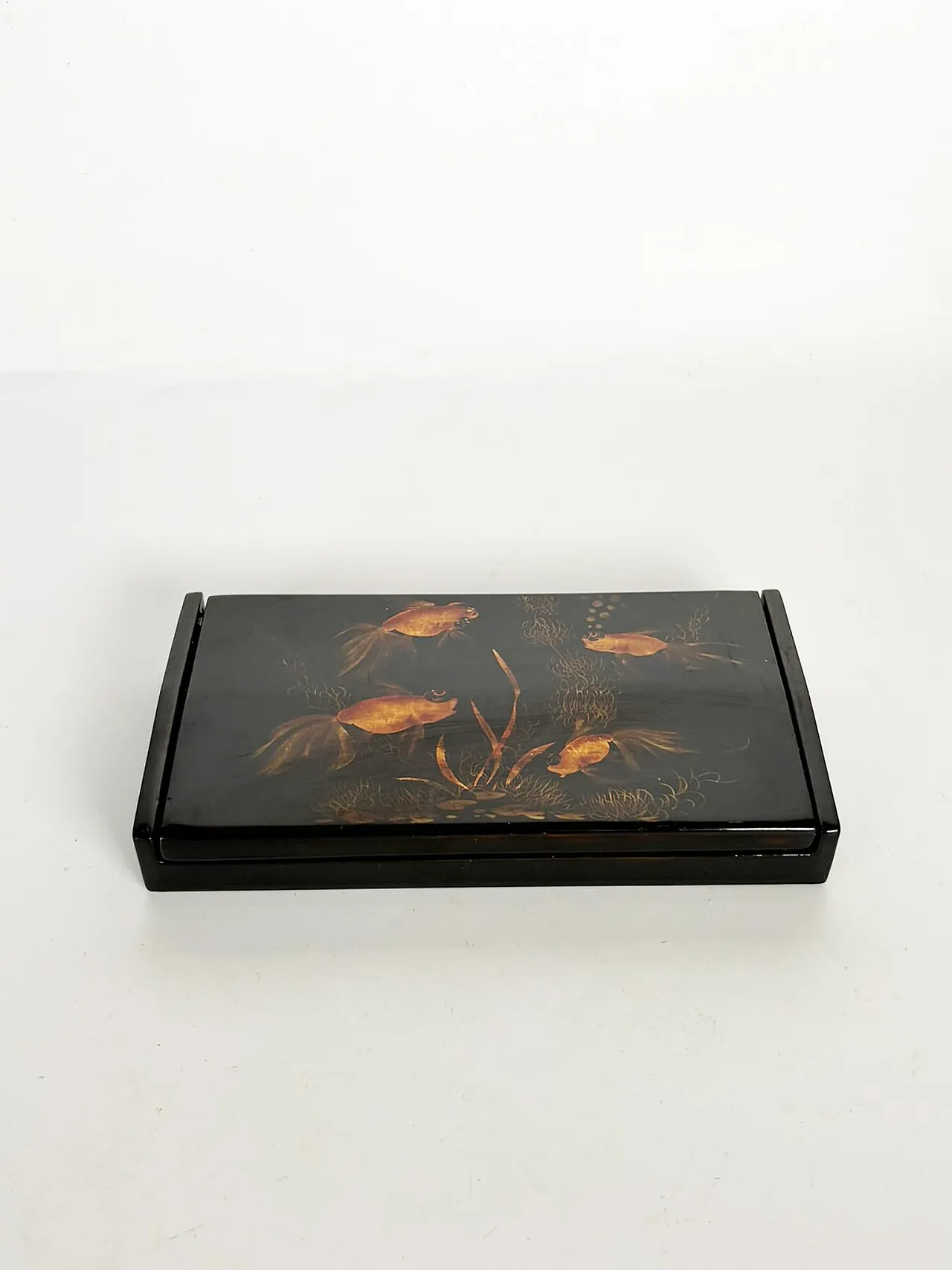 Vietnamese lacquer box, 20th century 2