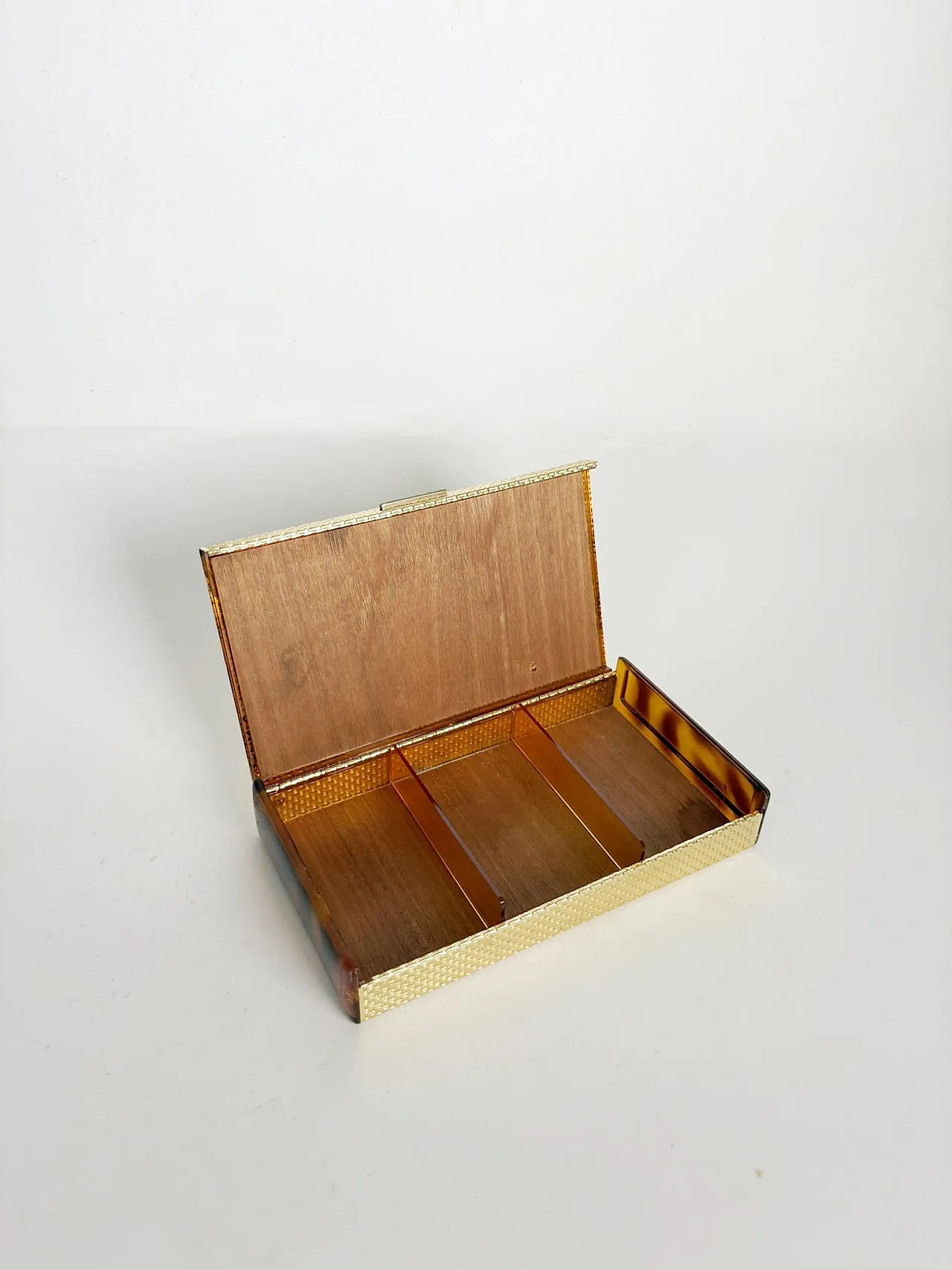 Metal and bakelite box, 1970s 7