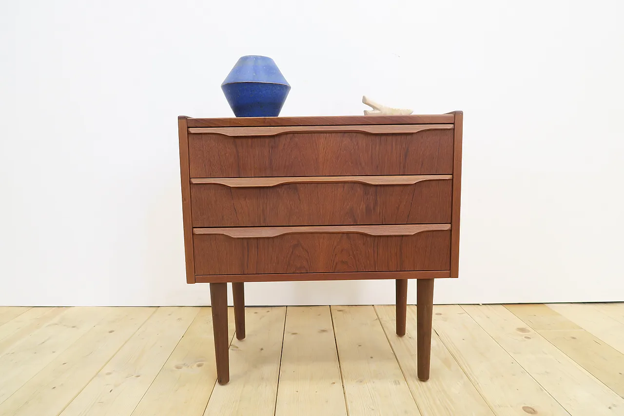 Teak nightstand with three drawers, 1960s 2