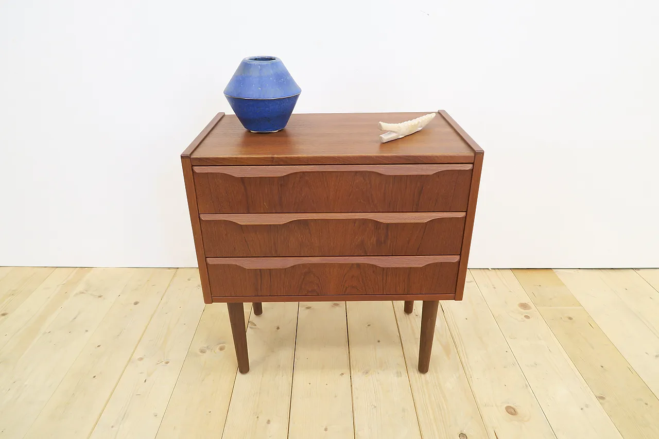 Teak nightstand with three drawers, 1960s 5