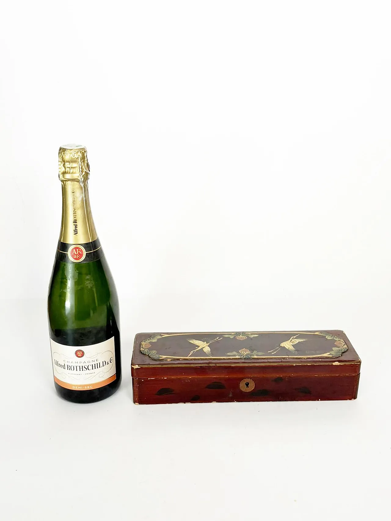 Scatola laccata con decorazione raffigurante un uccello, '800 4